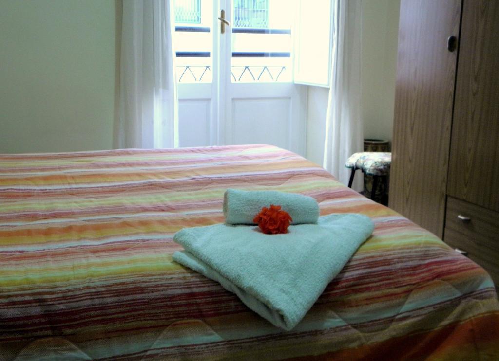 Albergo La Perla カリアリ 部屋 写真