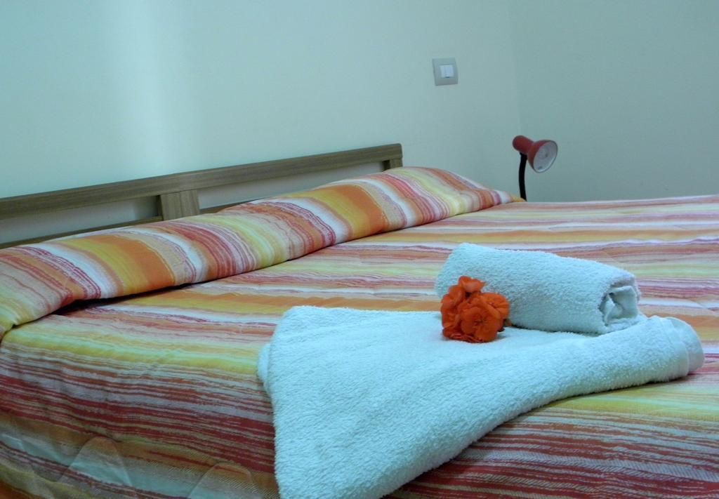 Albergo La Perla カリアリ 部屋 写真